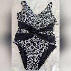 Women's plus size swim suit by Always for Me size 24W. New w/tags!